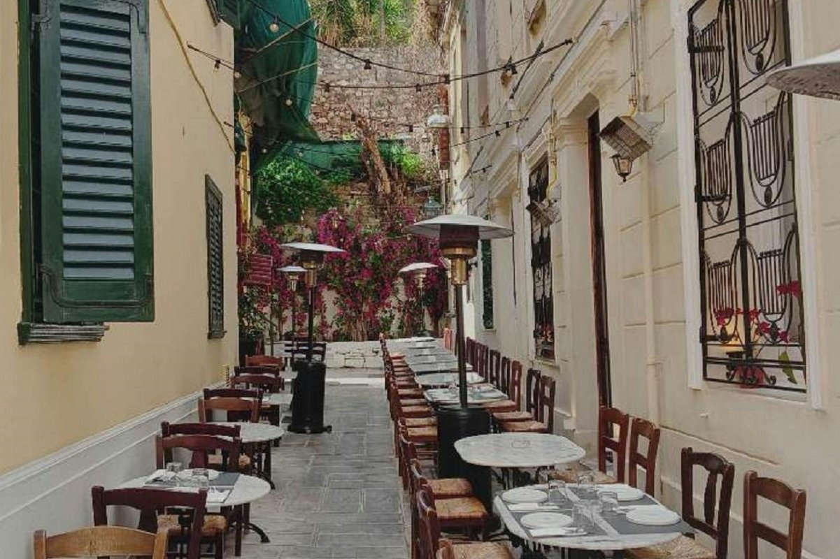 Athens Food & Market Experience